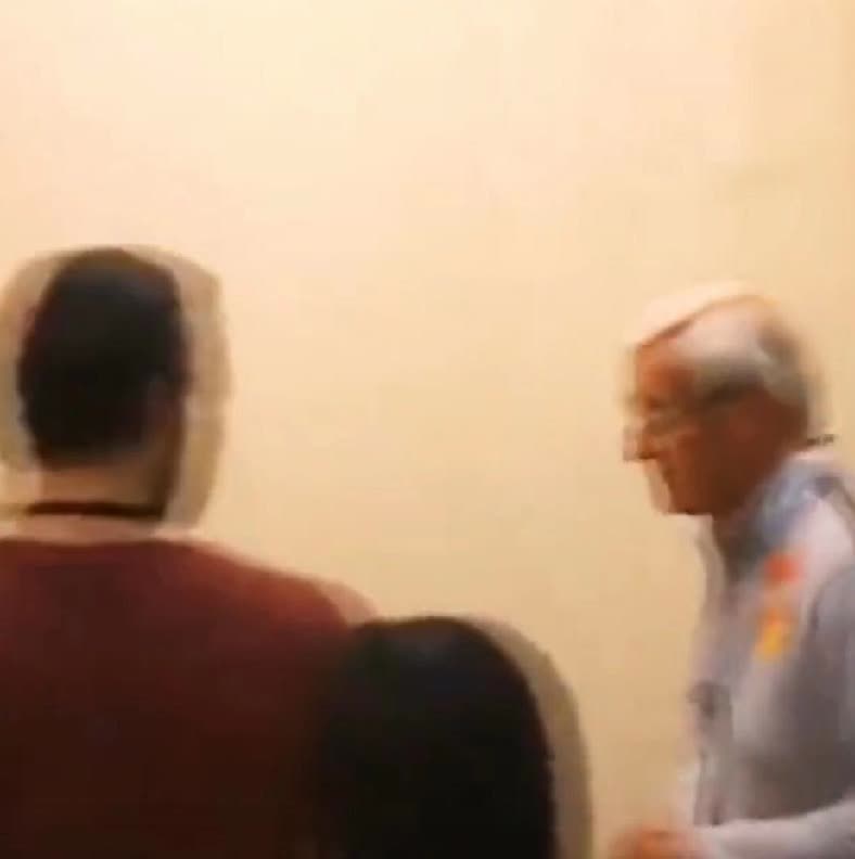 好的教练为啥留不下来？
 
  法国人，佩兰是一个好教练，里皮也是一个好教练