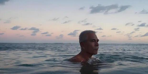 “反华总统”的亡国噩梦：被海水淹没的国家，偷偷求中国遭拒。这一太平洋岛国平均海拔