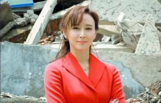 2005年，大马富豪朱兆祥向女演员胡静求婚，胡静说：你大我12岁，咱们不合适，朱