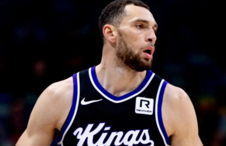 终于明白为什么每个赛季球员都要交易了！
公牛输送拉文和德罗赞去国王，国王新赛季2