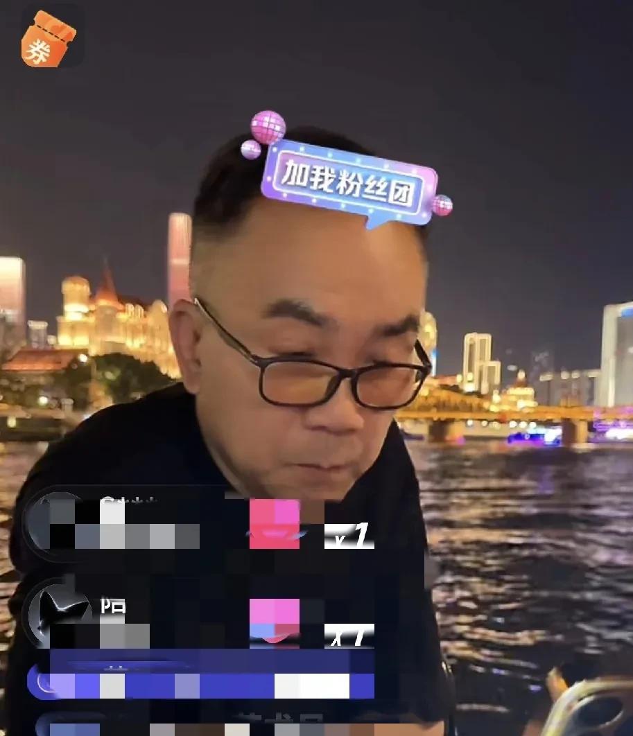 “海河战神”一周年回归！
今天7月17日，相声圈“七月风波”一周年，杨议又来到了