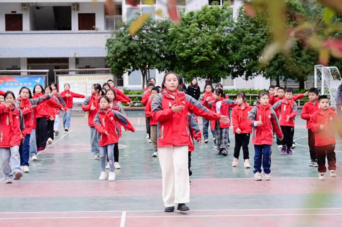 从“希望小学”到“共益生态”：上汽大众ESG战略的进化论