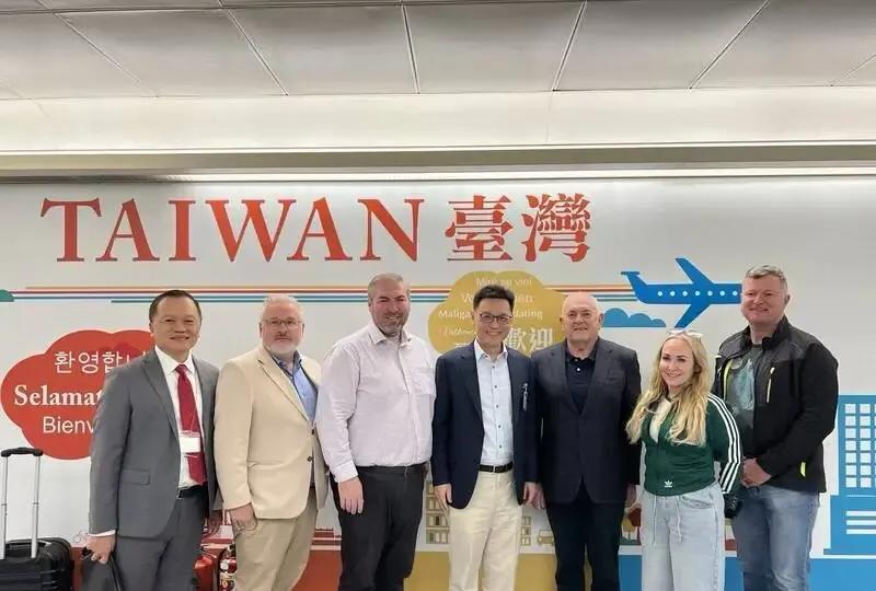 现在什么杂猫遛狗都敢到台湾窜访了
20日至26日，爱尔兰众议院副议长暨所谓的“国