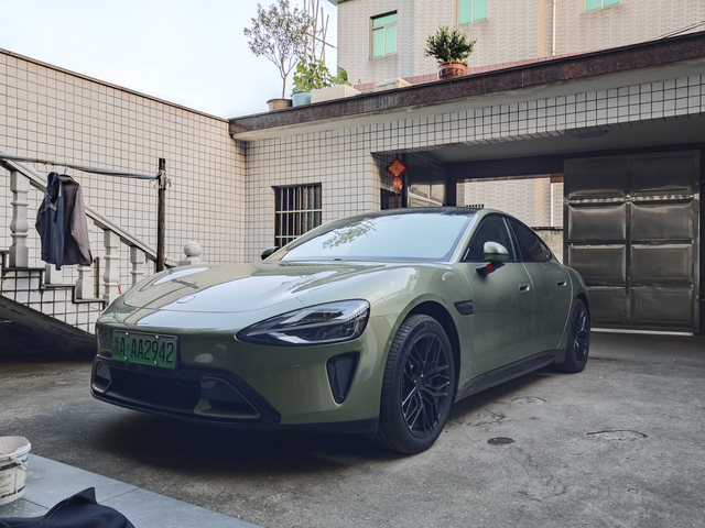 su7轮子都干掉了
提车有个40多天了吧，开了接近5000多公里去过苏州金华上海