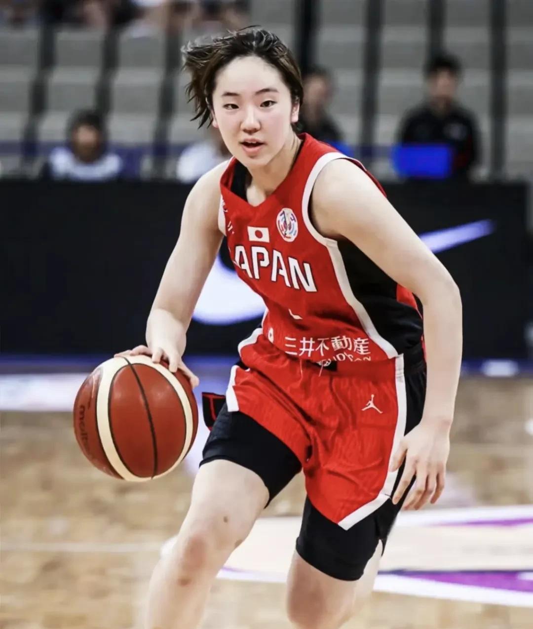 日本女篮79:88不敌澳大利亚，
赛后采访田中心道出了心里话:
她说三分投的准是
