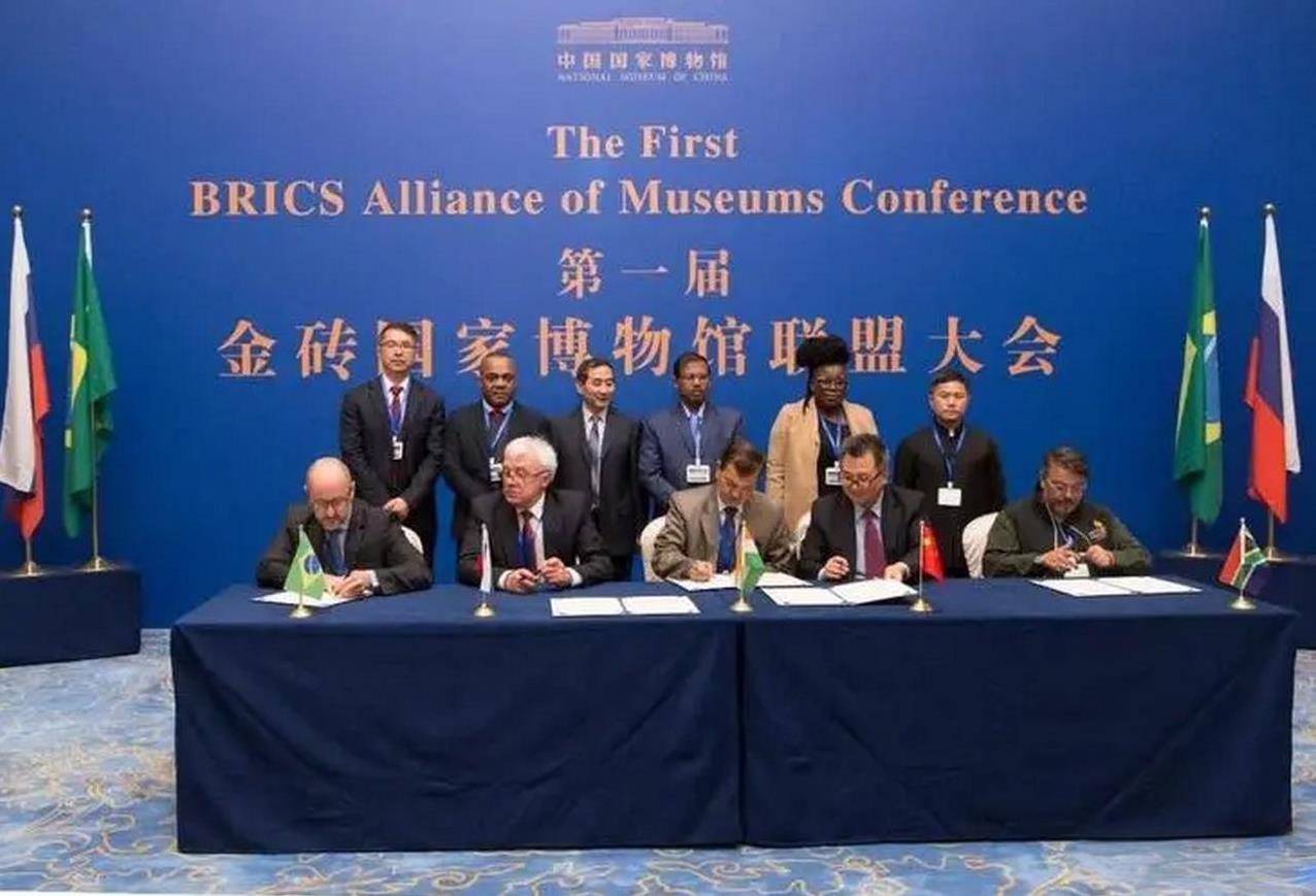 印度威胁要退出金砖国家。这对中国来说显然不是坏事，为什么这么说呢？因为印度一直在