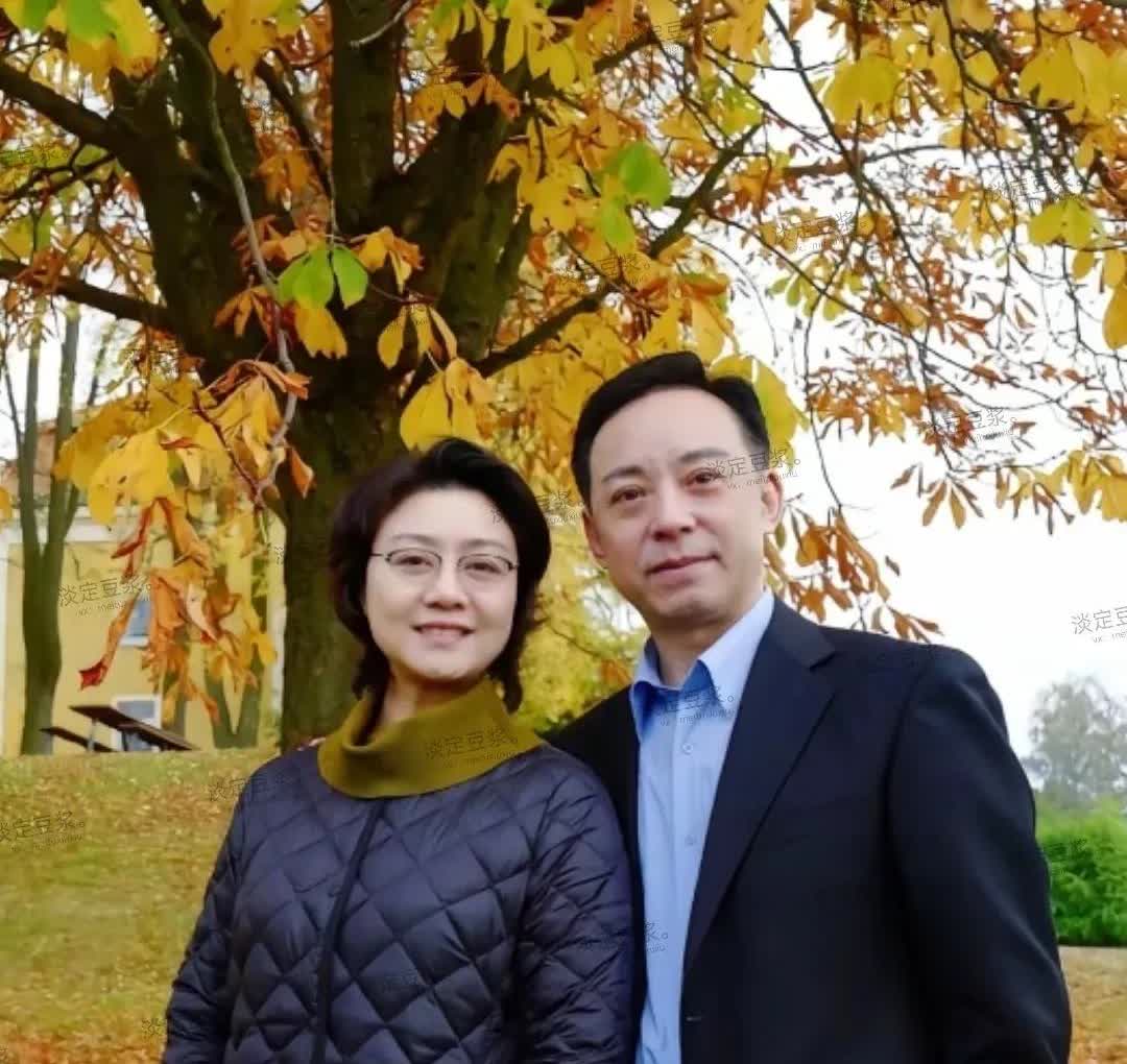 这两对搭档，这几天都上热搜了，有的是借搭档的光上热搜的，有的因自己的“表现”上热