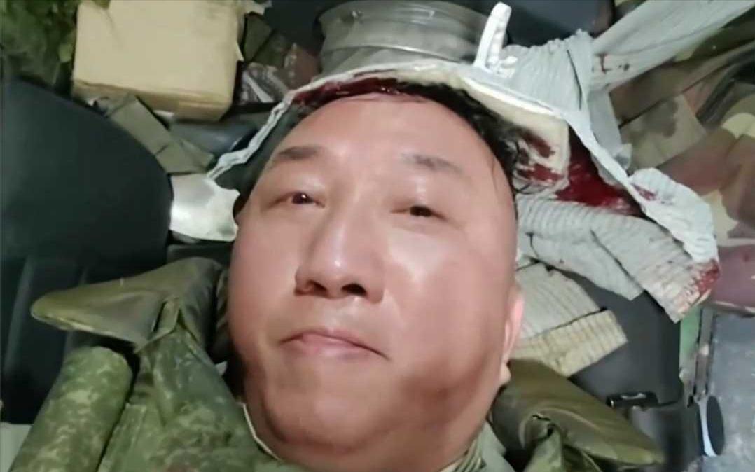 中国记者在俄遭乌无人机袭击受伤。卢宇光，又一次从战场侥幸爬了回来。
就在6月26