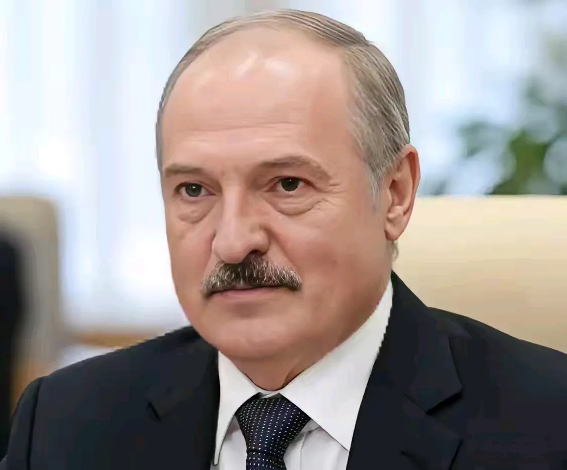 卢上校、卡德罗夫相较以往一年一年消停多了。与之不同的是，拉夫的活跃度却是越来越高