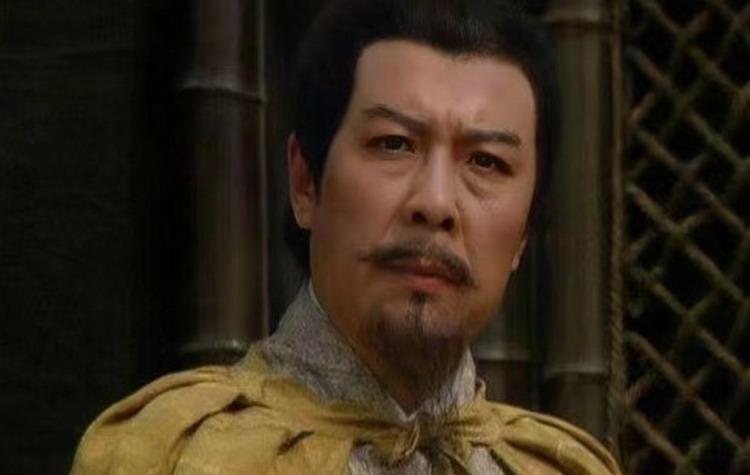 关羽大意失荆州，一个细节可以看出刘备对他相当不满！
刘备登基后，除了加封张飞为西