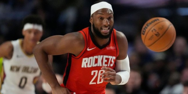 底薪救世主！奥科吉首发三战净胜73分，火箭从两连败到三连胜只差一人，乌度卡：这才是正确拼图