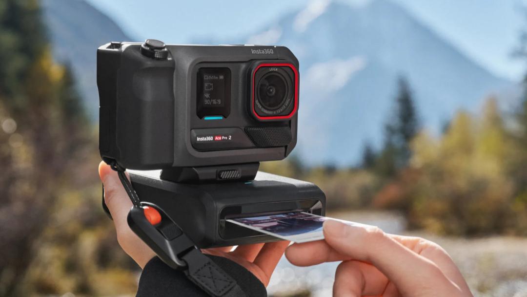 大疆步步紧逼，影石决定“改行”