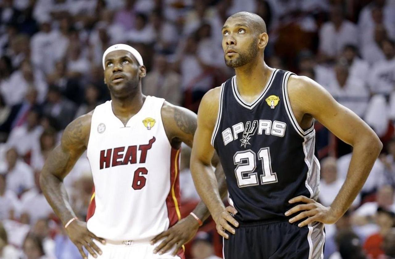 NBA历史上实力最悬殊的总决赛是哪一次？
1、1975年总决赛：勇士4-0子弹，