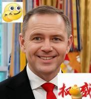 外媒嘲笑中国“怂” 。外国人都在嘲笑中国“境外一截中国就改航道了！！还自称给波兰
