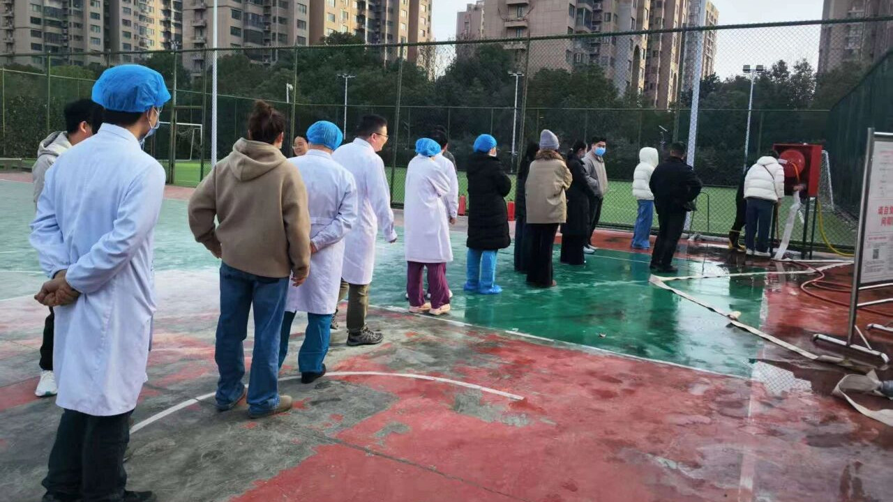 阜阳市人民医院全员消防实操演练织密消防“安全网”