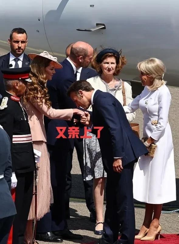 马克龙为了巴勒斯坦国也是操碎了心，破例上门英国做工作！
8日，法国总统马克龙携夫