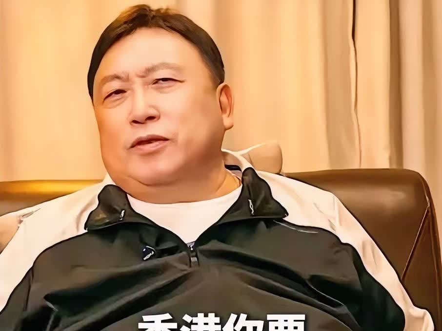 王晶说：
所有的明星都是资本捧出来的
只要资本想捧一个人
你就会天天刷到他