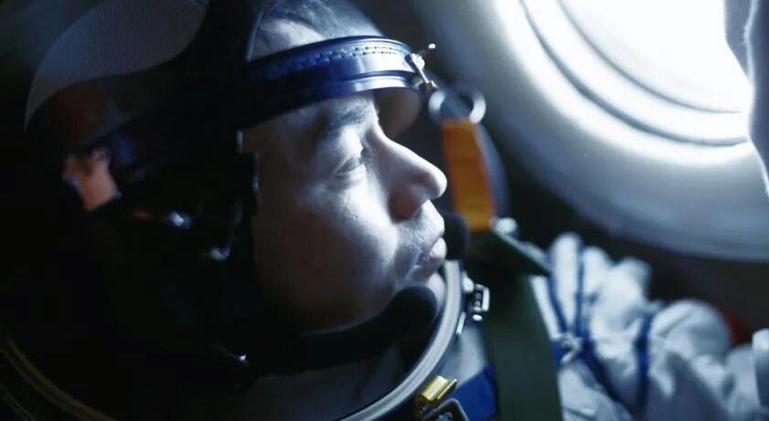 9月影院新片看点十足，以下是部分新片介绍：
《窗外是蓝星》：9月5日上映，这是中
