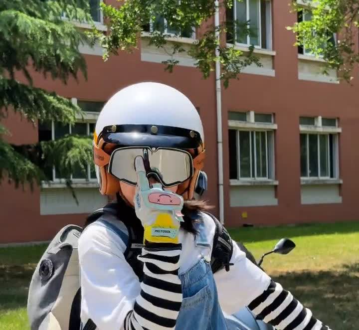 谁说颜值和实力不能并存？五羊本田NPF125价格比ADX便宜，配置还能吊打其他同