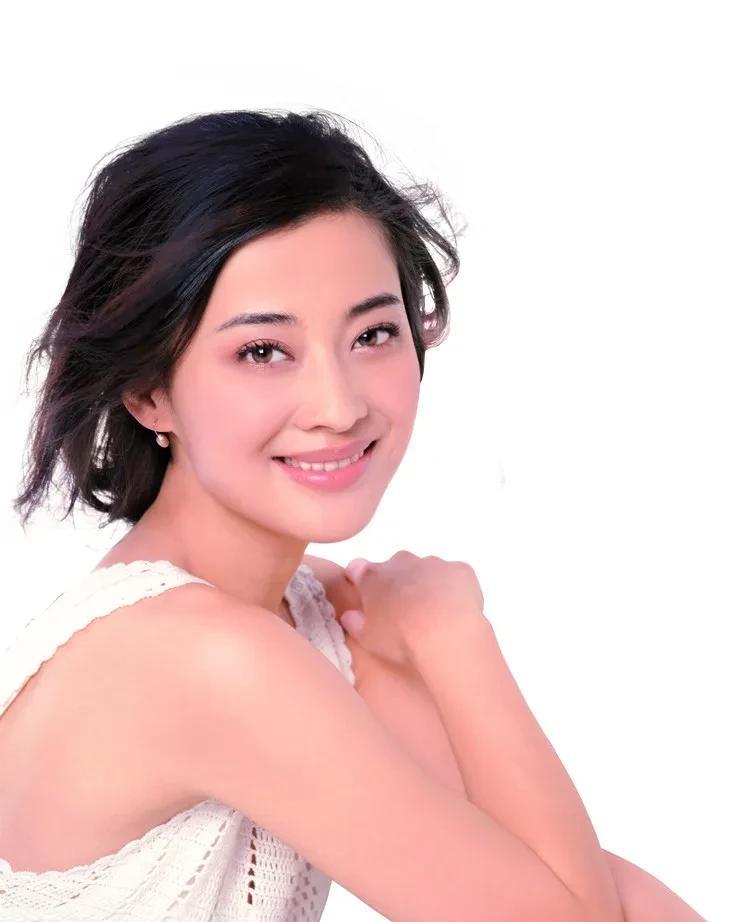 梅婷主演的不少电视剧都很好看。像经典的《父母爱情》，她和郭涛搭档把江德福和安杰吵