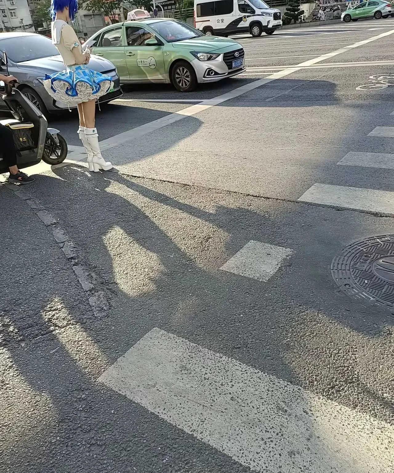 三十七度这打扮不热吗