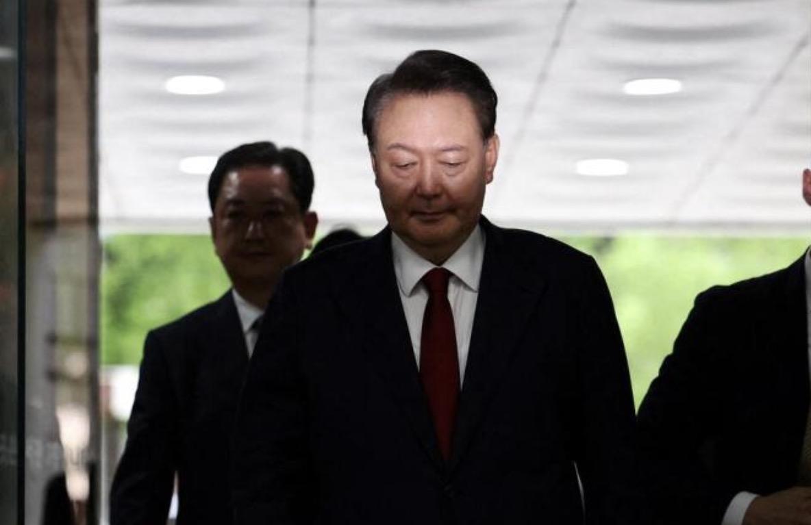 韩国前总统尹锡悦再出庭，审判过程首次电视转播
9月26日，韩国前总统尹锡悦再次站