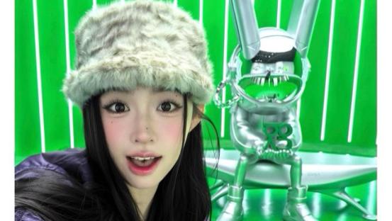 超级nova轻薄直屏+红枫影像，nova 15系列惊艳亮相，加量不加价！