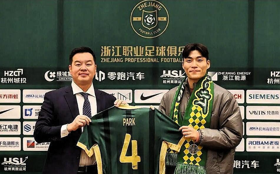 记者苗原直播中透露，浙江队目前很低调，虽然没有喊出夺冠的口号，但下赛季目标基本就