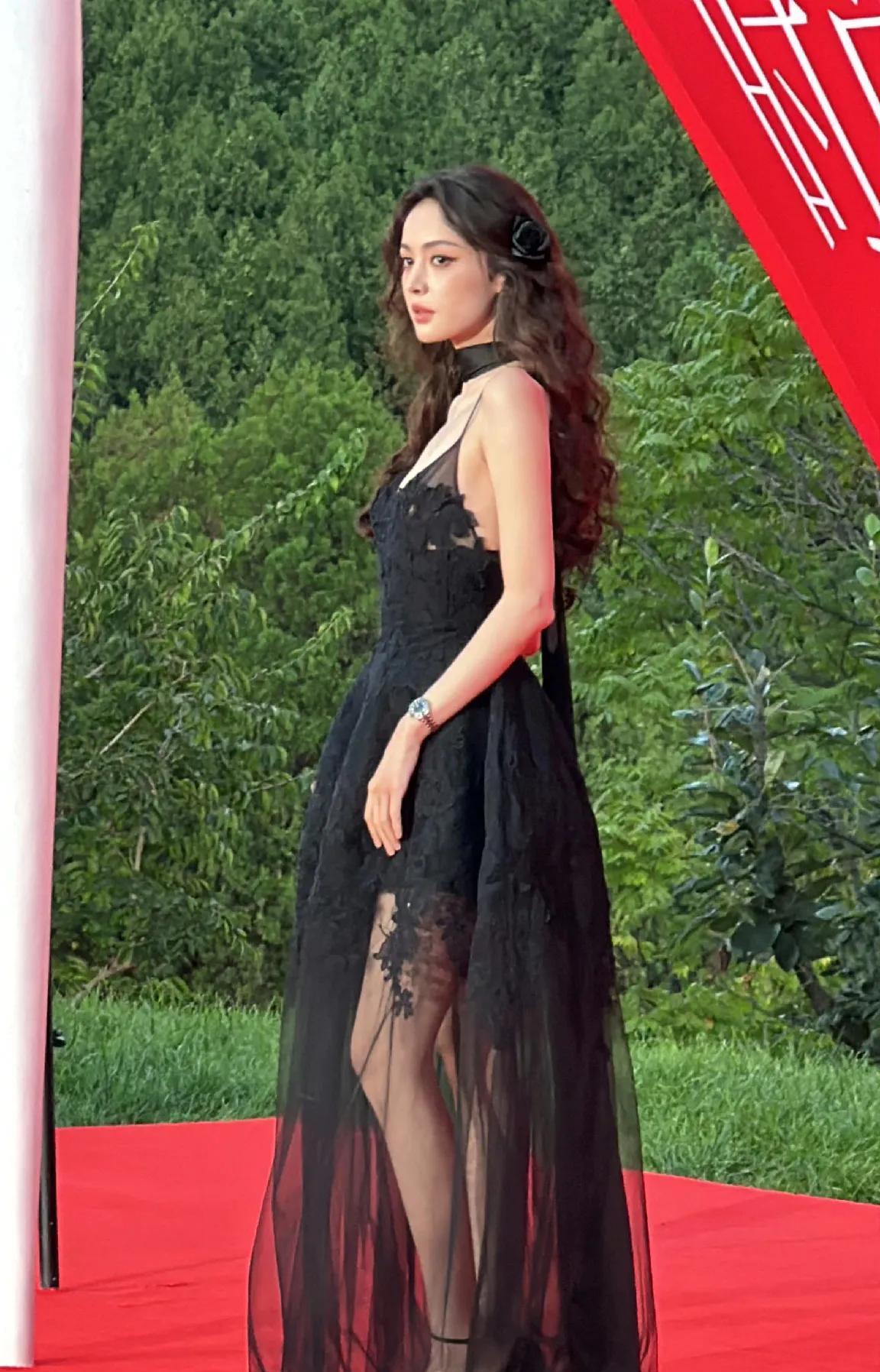 #娜扎栩栩华生大赏# 美神降临获满场夸