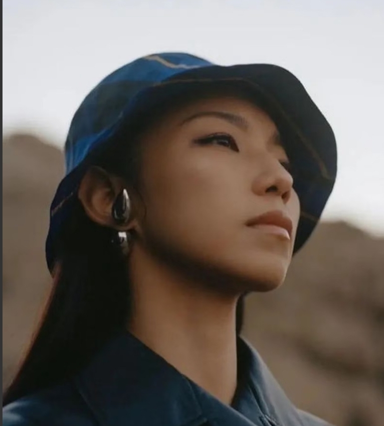 果然“资本”的感应相当灵敏

内蒙正式通报那尔那茜的事情 

在她涉嫌伪造高考报