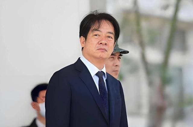 郑丽文改口了，蓝营炸锅了，台海风向悄悄变了