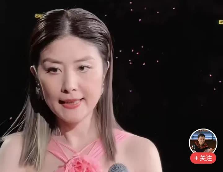 她是我喜欢的艺人。陈慧琳。

她有个大大的旁人羡慕的优点。那就是高挑的身材，