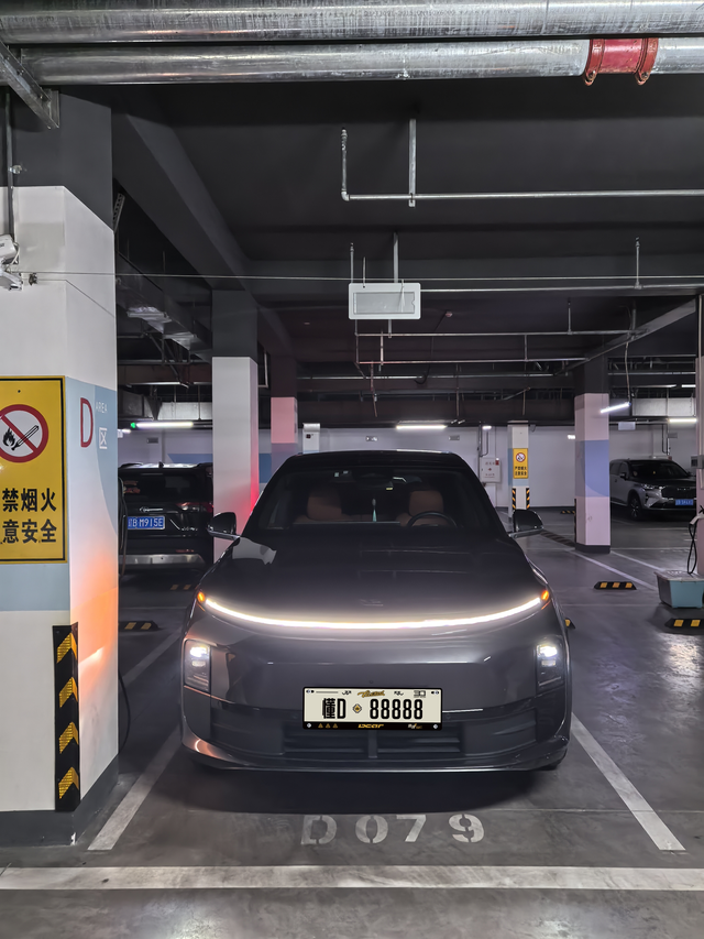 开理想L6大半年，这些缺点不吐不快
买理想L6快一年了，这车确实很懂家庭需求，但