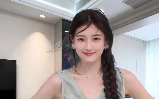 妈妈总喜欢开玩笑，在我女儿的周岁宴上她说我出轨，我笑了可她却笑不出来