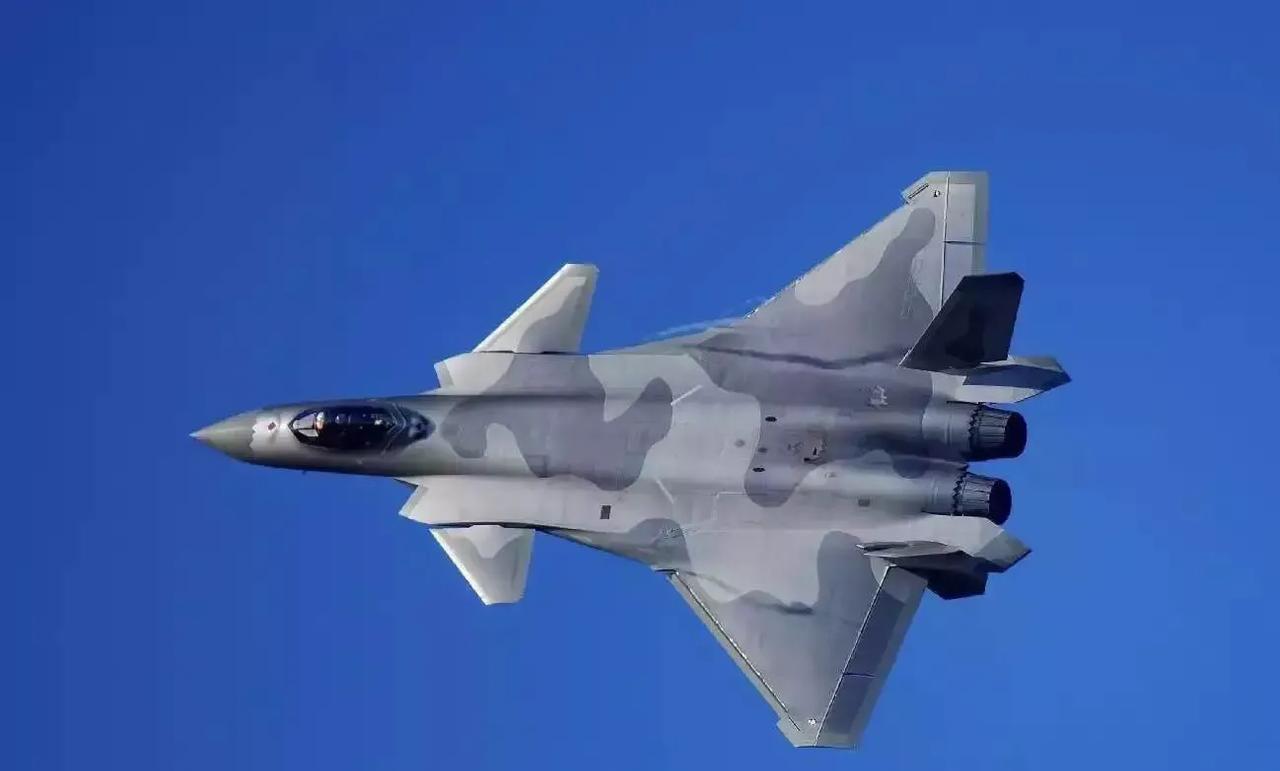 为什么拦截外国飞机时，我们总出动歼16，而不是出动歼20？
造成这种情况的原因有