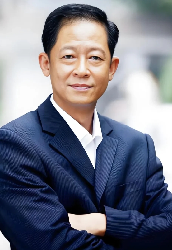 王志文说：不高攀有钱人，不低看穷人，不奉承小人！


这世上有三种人值得信任：同