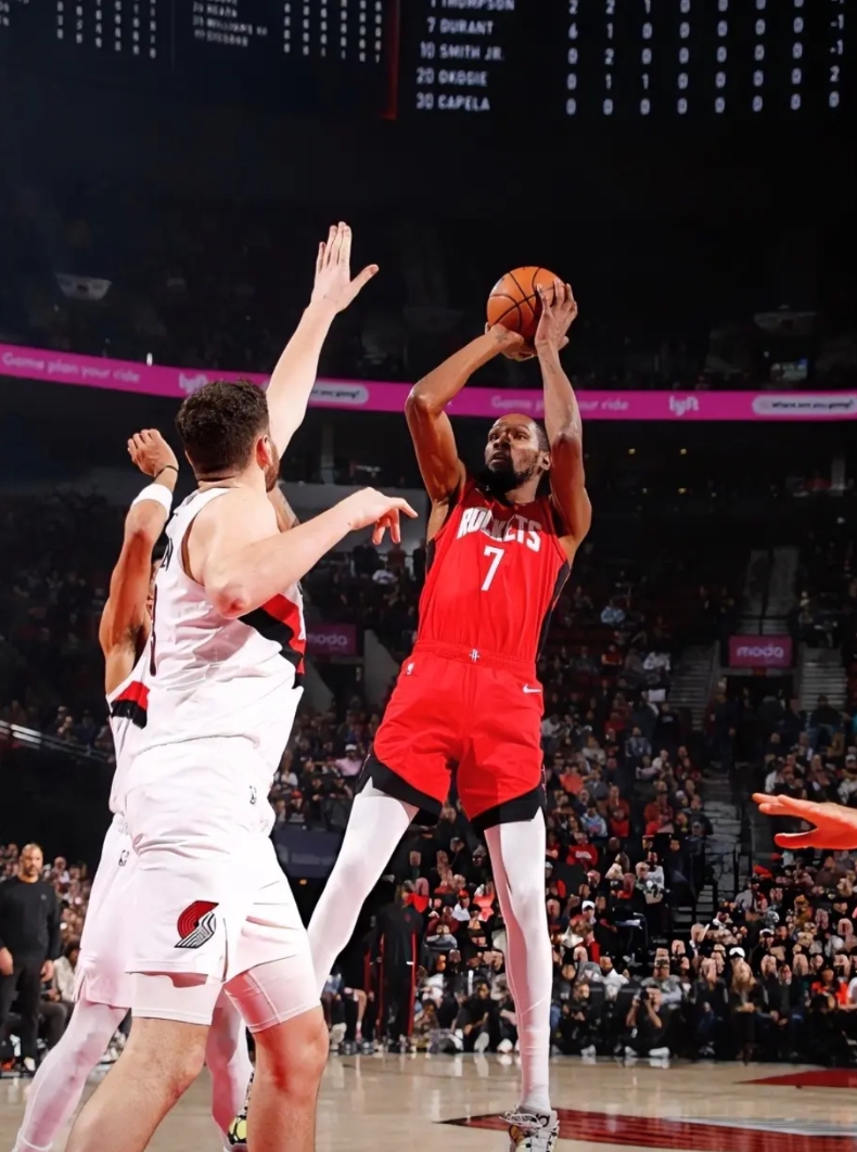 火箭憾负开拓者，问题远比“输1分”来的多！

1，火箭的三分球命中率断崖式下降，