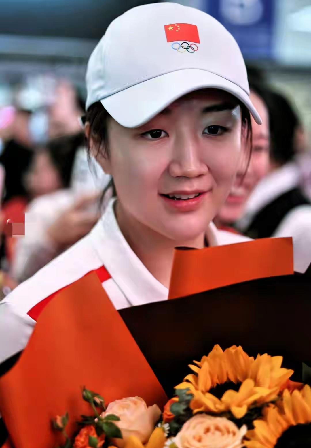 在这个神圣的日子里，你代表新中国的新青年，参与了这个盛大的阅兵仪式，为你骄傲，为