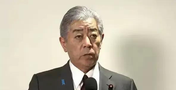 日本外相非常不满，宣称坚决不能接受！
针对俄罗斯发动制裁，不允许日本外相等人进入