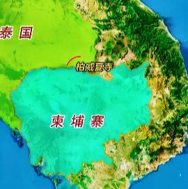 泰国直接用上了集束弹，果断拒绝了调解。表面上泰柬双方是在争夺柏威夏寺的归属权，实