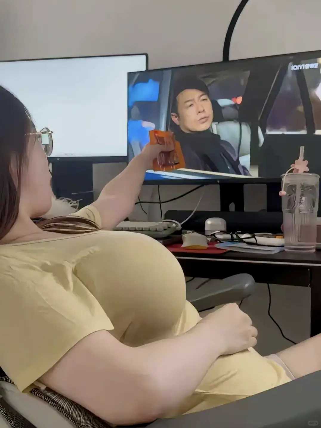 别情强哥吃零食了，我也想吃！