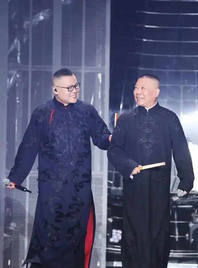 岳云鹏开了演唱会，网上许多人吐槽，一个相声演员开啥演唱会，这吃相未免有点太难看了