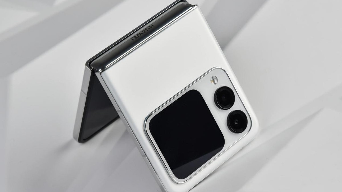 掉火坑还能用！已被这款华为小折叠种草，目前5折价能到手，值吗