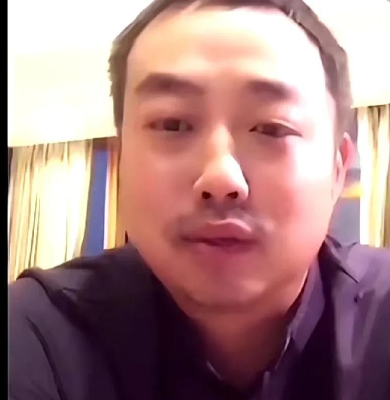 刘国梁说:其实当教练最主要的就是能说，还得说得明白。
还得说到点上，要不然队员听