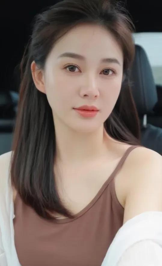 别不信，婚外情说到底不过是寻求感官上的快感，与真挚的爱情毫无关联。



男人所