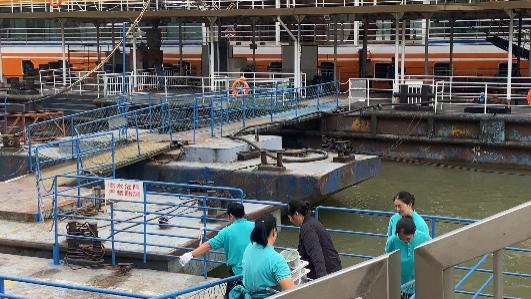 在邮轮上办坝坝宴？章叔叔解锁江景宴席新体验！