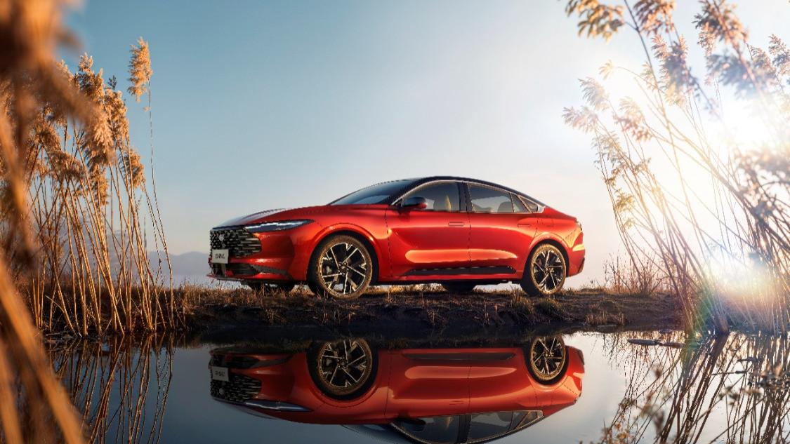 14.98万起！搭第五代2.0T发动机，福特新蒙迪欧拉高同级性能标准