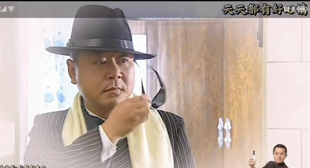 许文彪和谢程程飙戏～～～四马路刚子负责护卫……