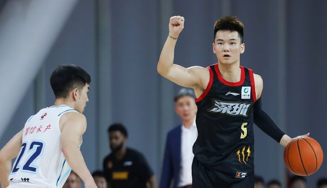 2025-2026赛季CBA新赛季各球队队长一览:

1.广东--胡明轩

2.