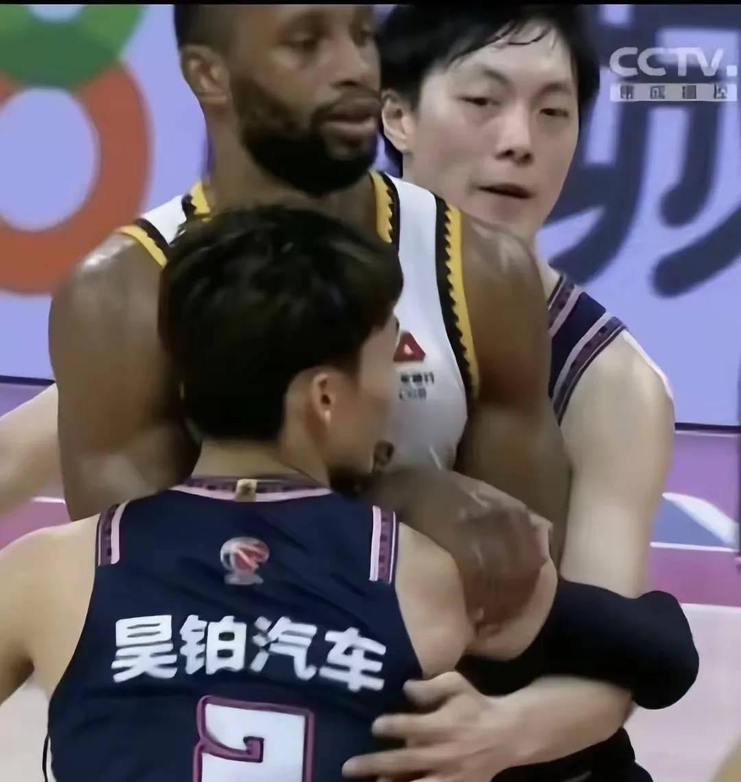 广东东阳光CBA常规赛12强之第7-武术大队
广东队自从CBA有附加赛开始，没经